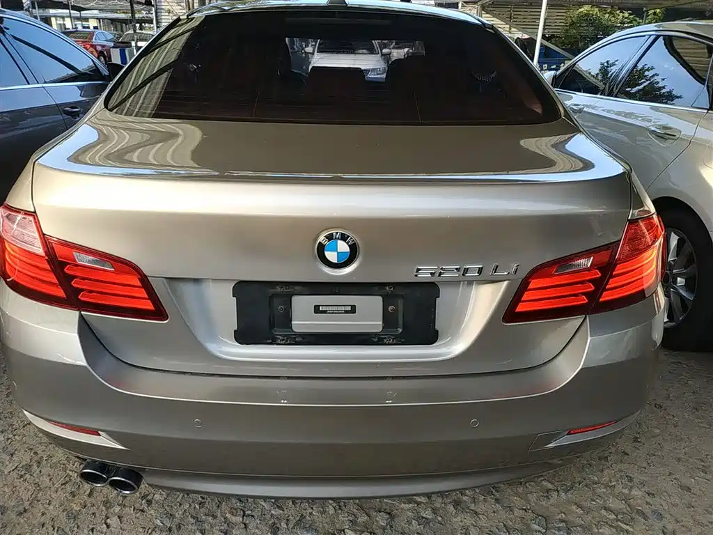 BMW 5 Series 2016 — фото 22