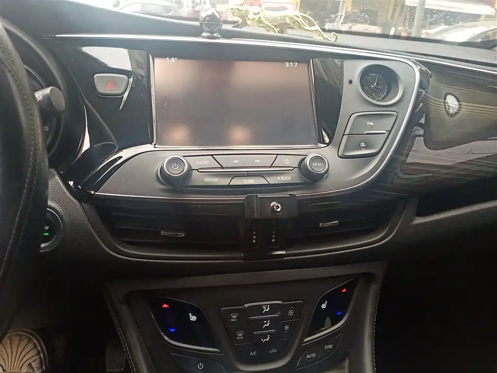 Buick Envision Plus 2018 — фото 13