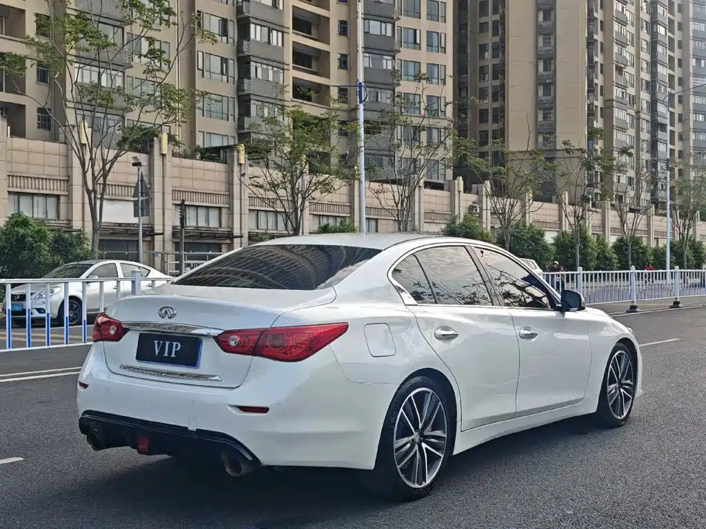 Infiniti Q50 2014 — фото 7
