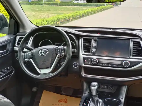 Toyota Highlander 2018