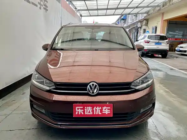 Volkswagen Touran 2016