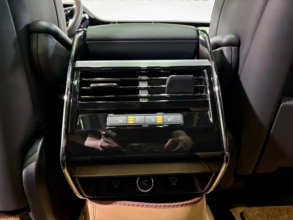 Land Rover Range Rover Sport 2024 — фото 19