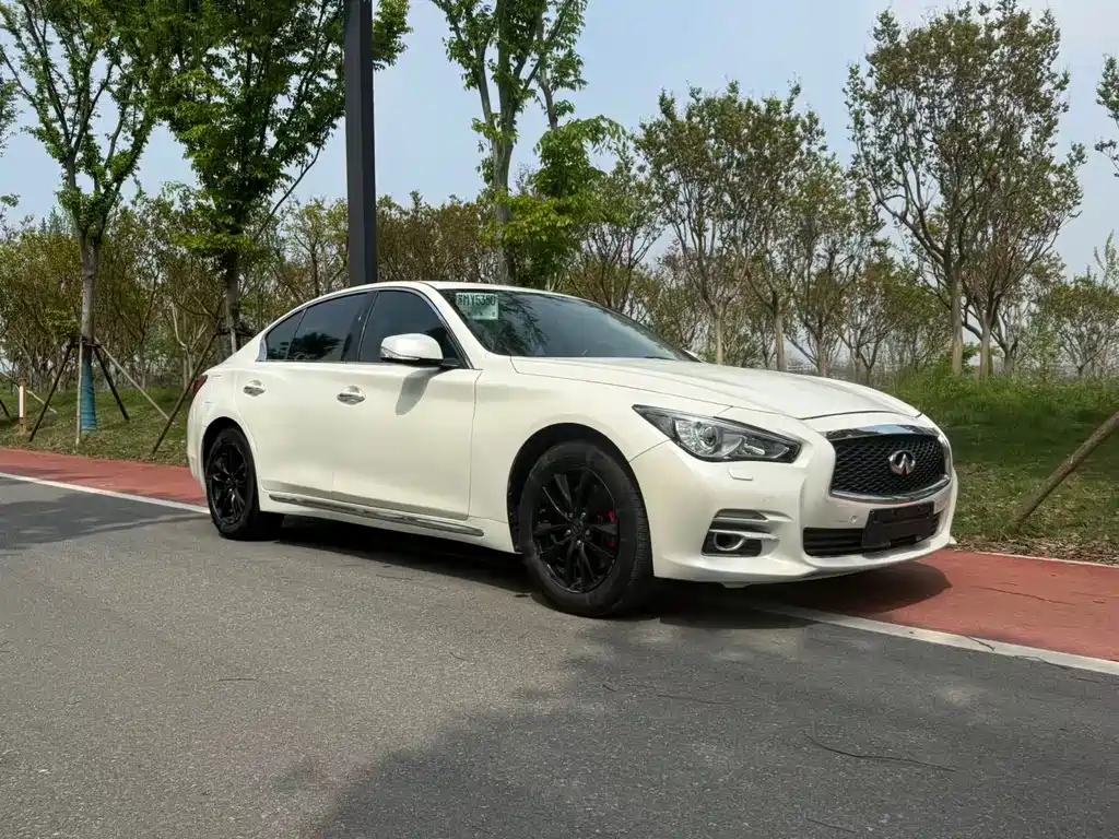 Infiniti Q50L 2016 — фото 2