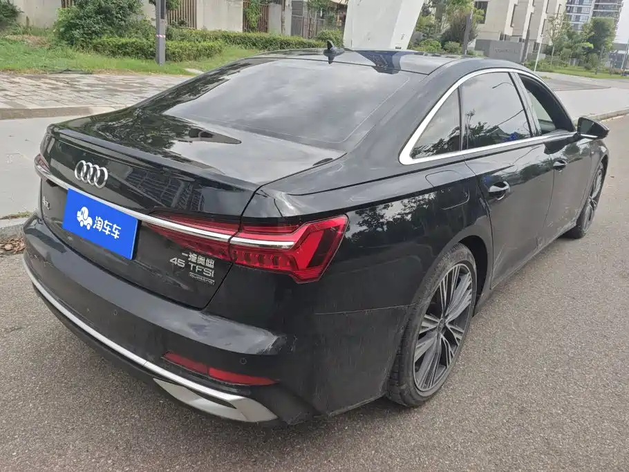 Audi A6L 2025 — фото 3