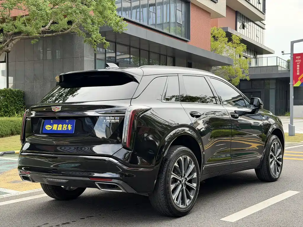 Cadillac XT5 2025 — фото 6