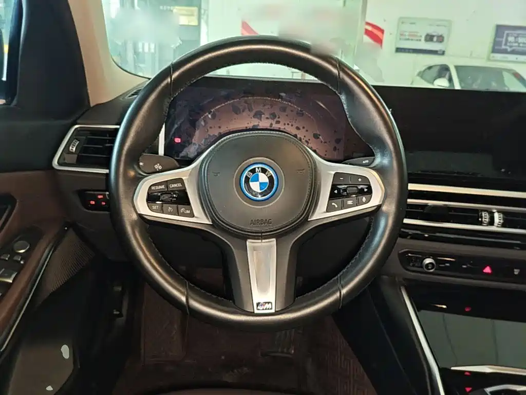 BMW i3 2023 — фото 11