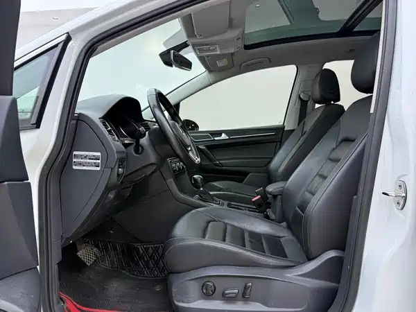 Volkswagen Golf Jialu 2017