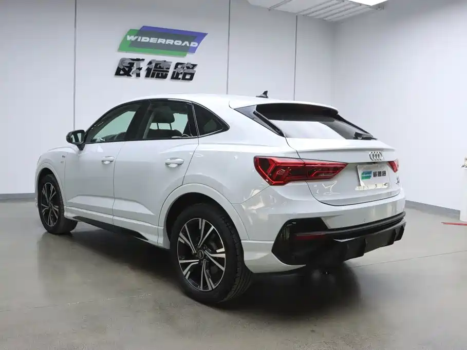 Audi Q3 Sportback 2022 — фото 6
