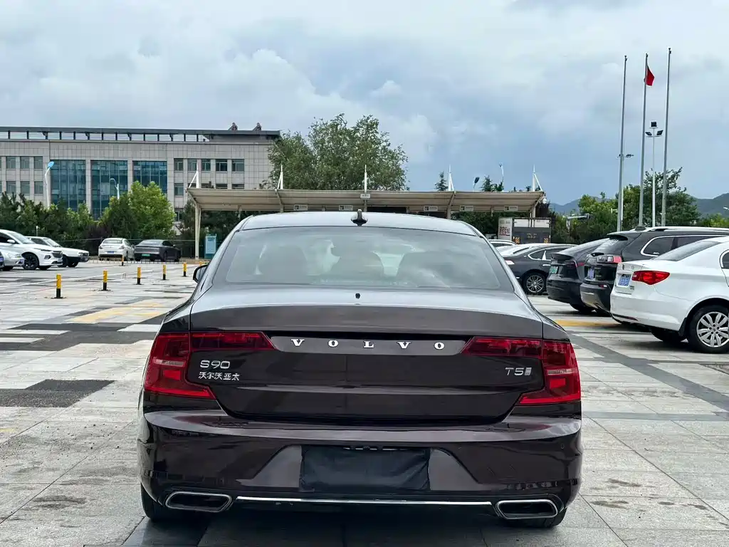 Volvo S90 2019 — фото 4