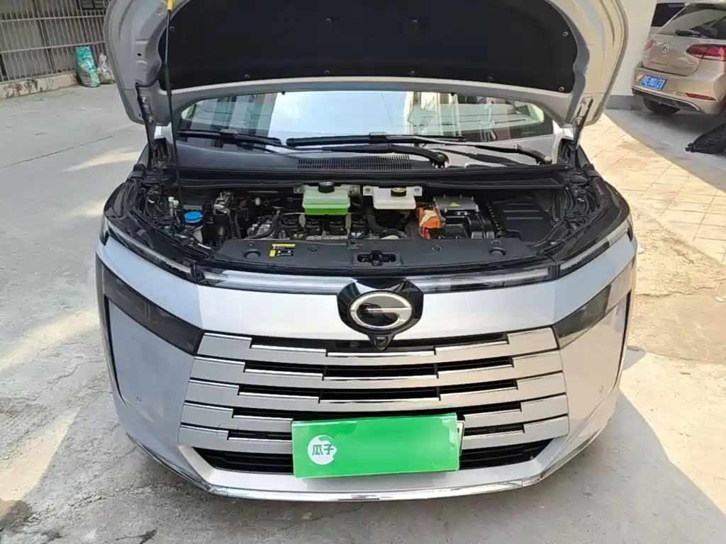 GAC Motor E8 PHEV 2025 — фото 20