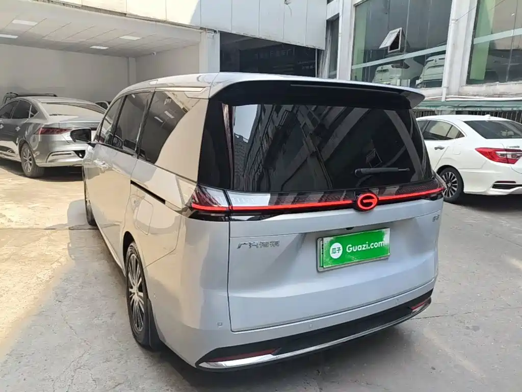 GAC Motor E8 PHEV 2025 — фото 5