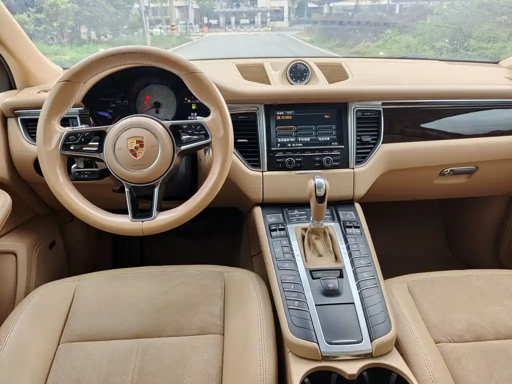 Porsche Macan 2015 — фото 6