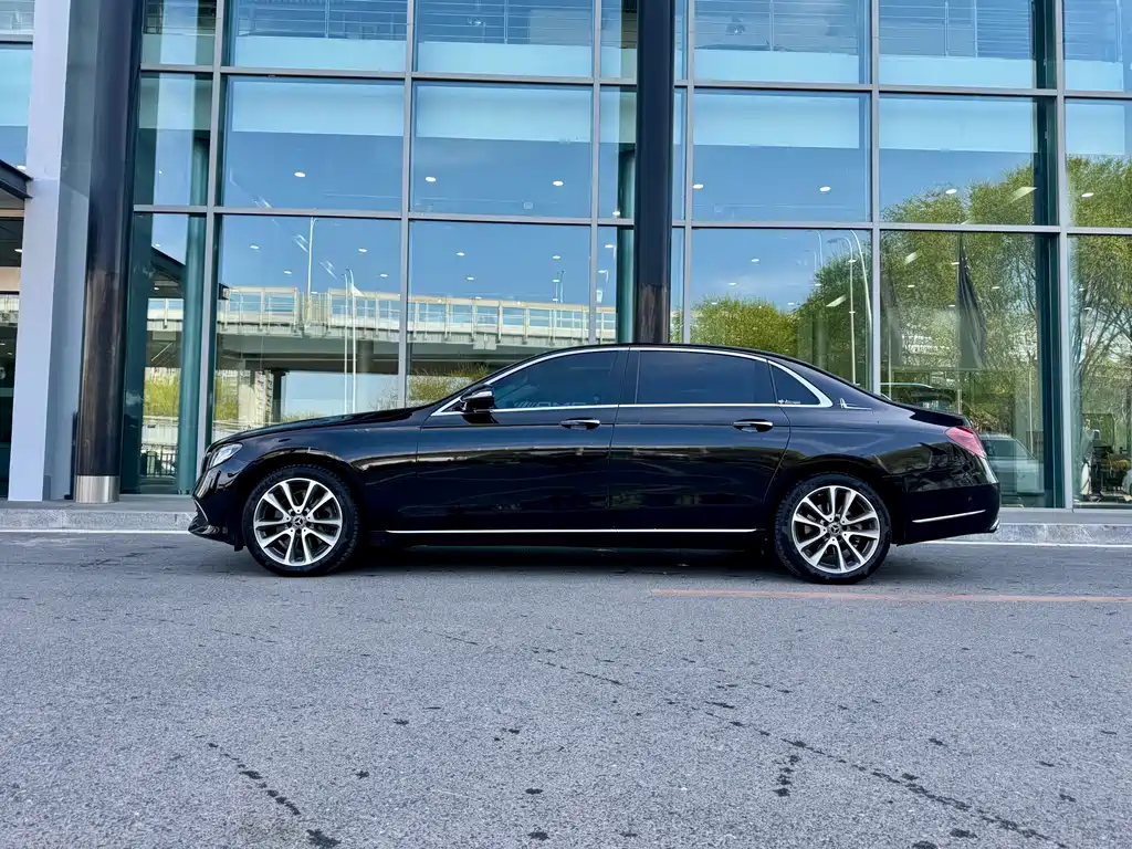 Mercedes-Benz E-Class 2018 — фото 7