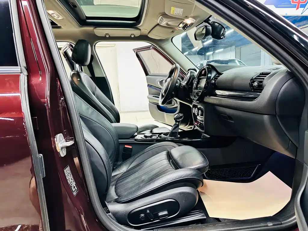 MINI Clubman 2018 — фото 19
