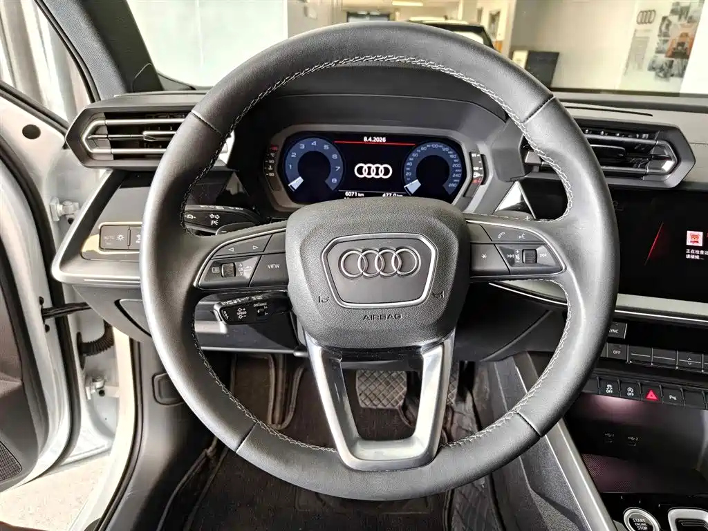 Audi A3 2025 — фото 9