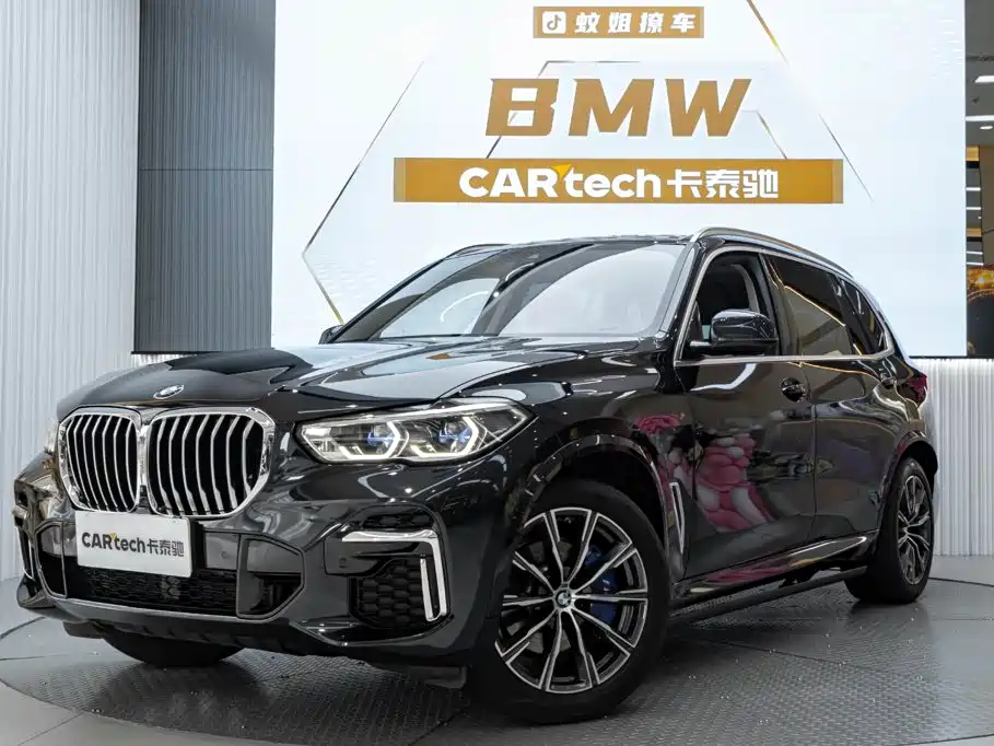 BMW X5 2022 — фото 1