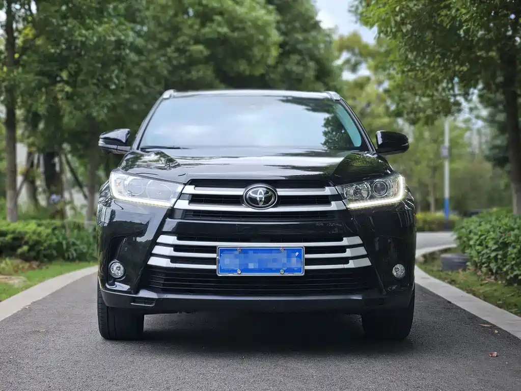Toyota Highlander 2018 — фото 2