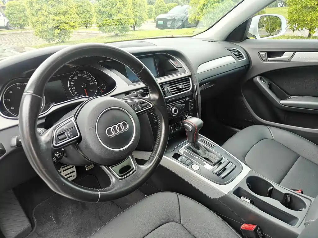 Audi A4L 2016 — фото 13