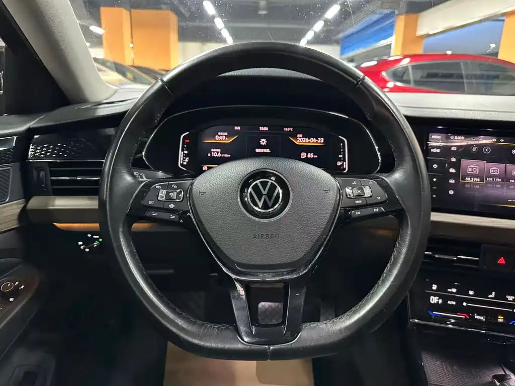 Volkswagen Passat 2020 — фото 10