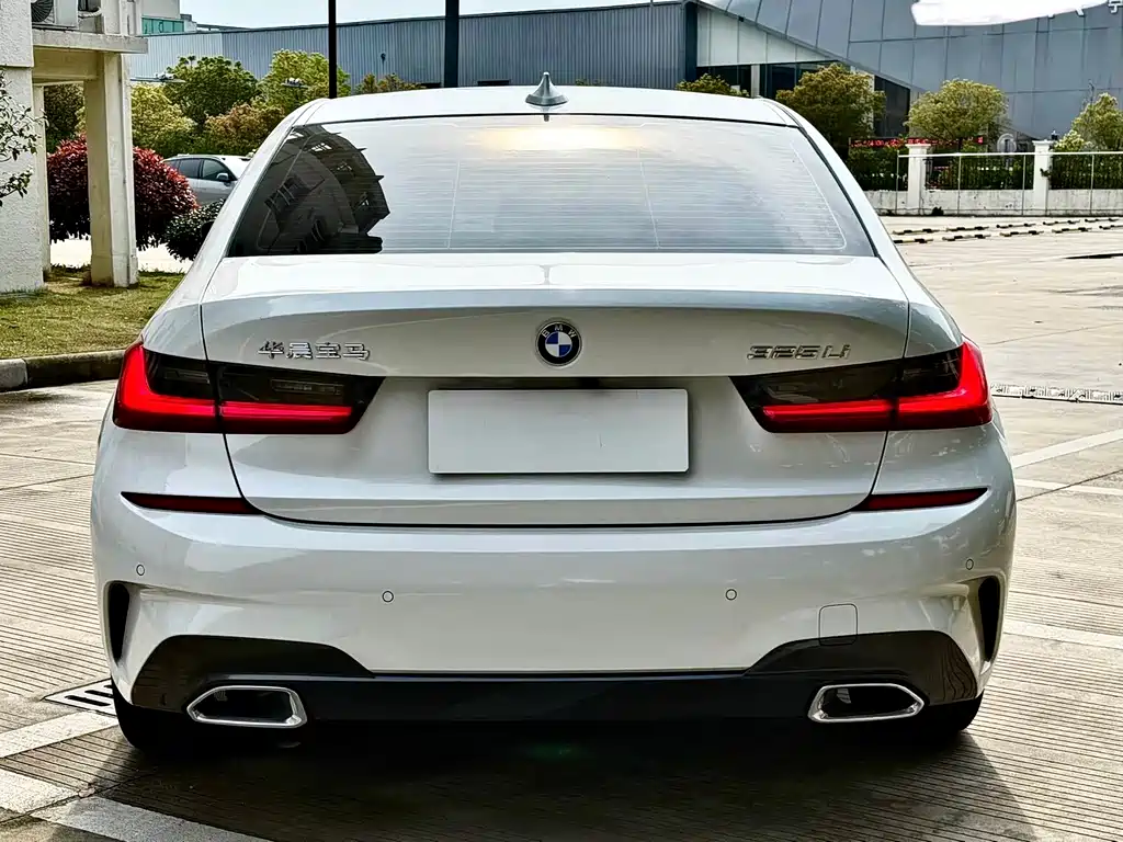 BMW 3 Series 2021 — фото 13