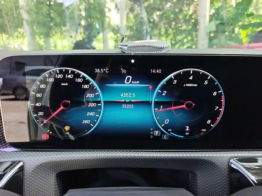 Mercedes-Benz A-Class 2021 — фото 12