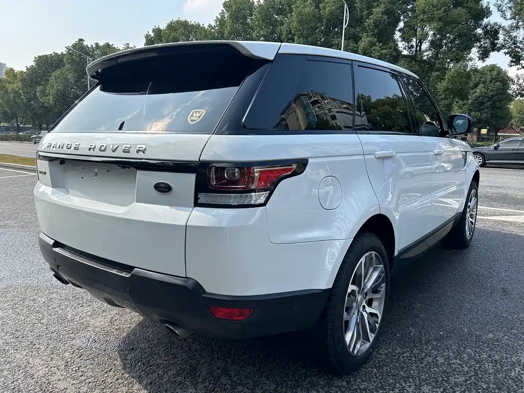 Land Rover Range Rover Sport 2016 — фото 7