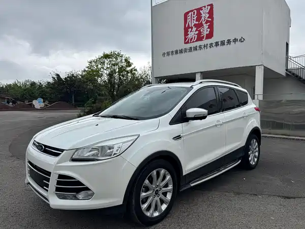 Ford Kuga 2015