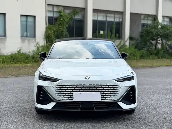 Changan UNI-V 2025