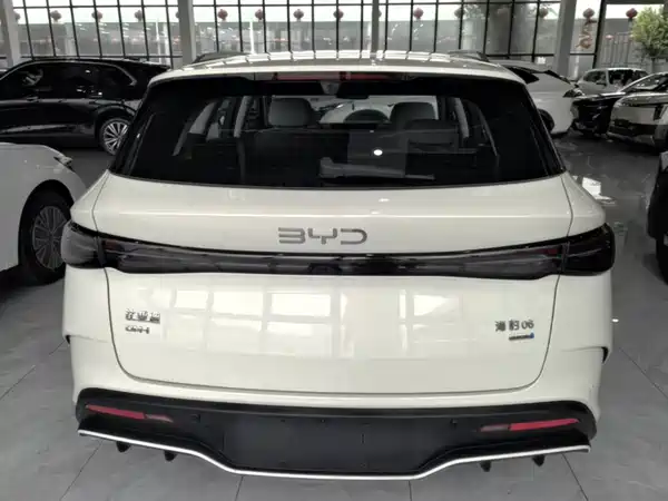 BYD Seal 06 DM-i Travel Edition 2025