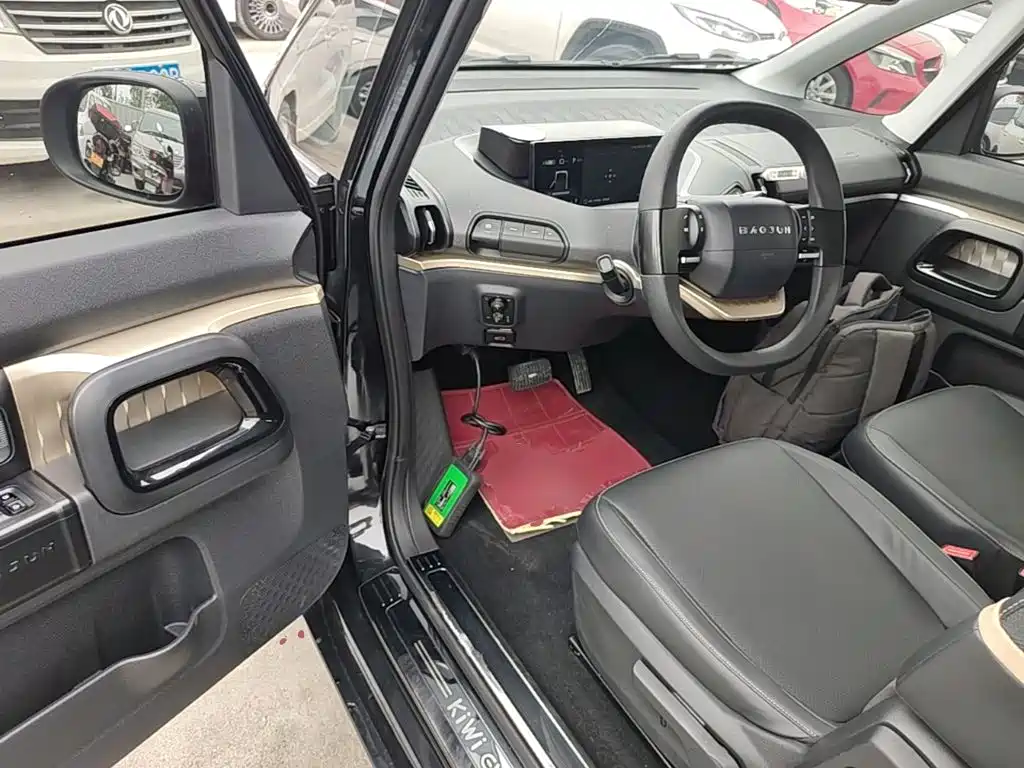 Baojun KiWi EV 2022 — фото 16