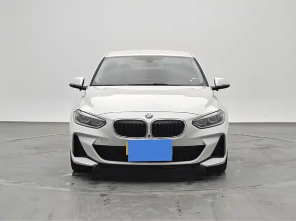 BMW 1 Series 2022