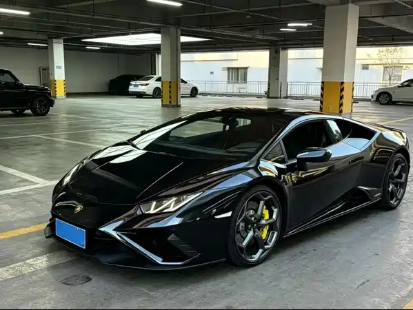 Lamborghini Huracan 2023