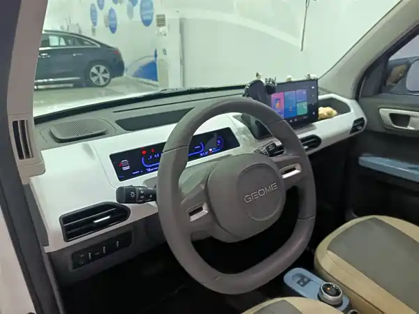 Geely Galaxy Panda 2024