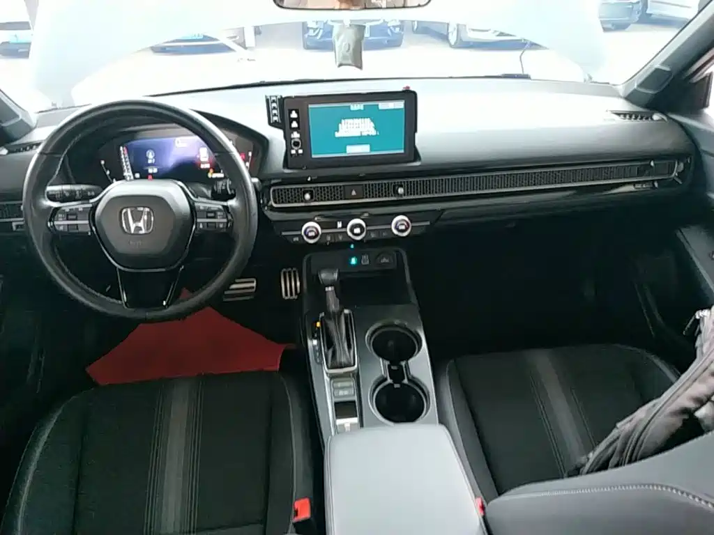 Honda Civic 2023 — фото 10