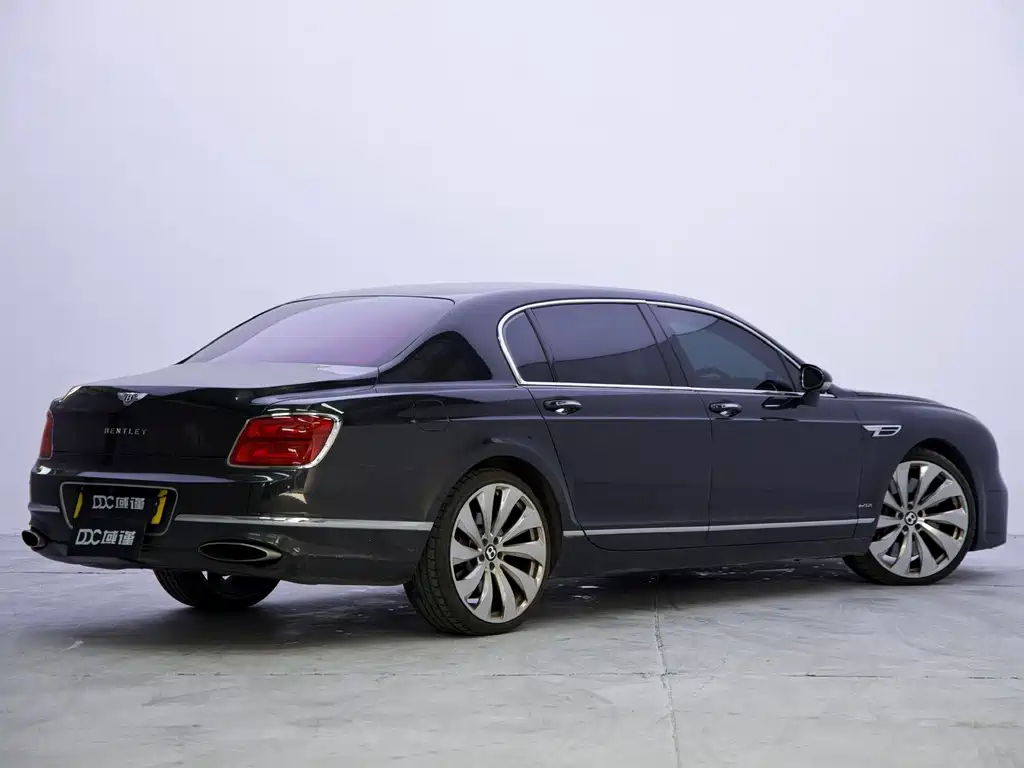 Bentley Flying Spur 2006 — фото 7