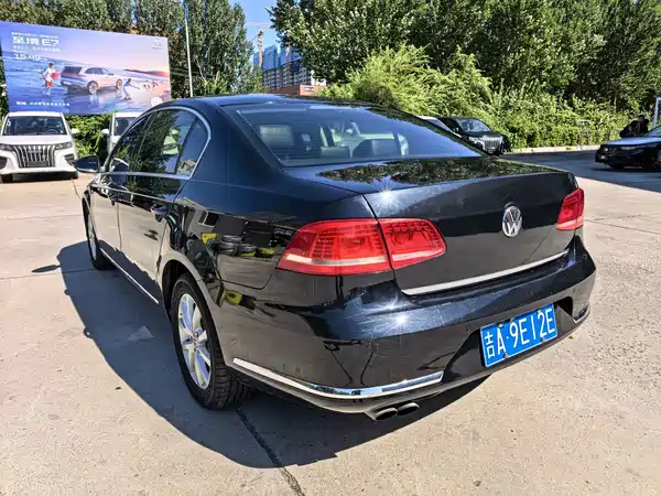 Volkswagen Magotan 2011