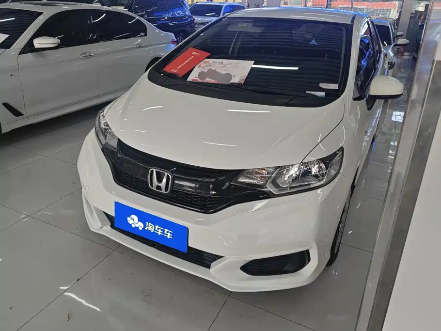 Honda Fit 2019 — фото 1