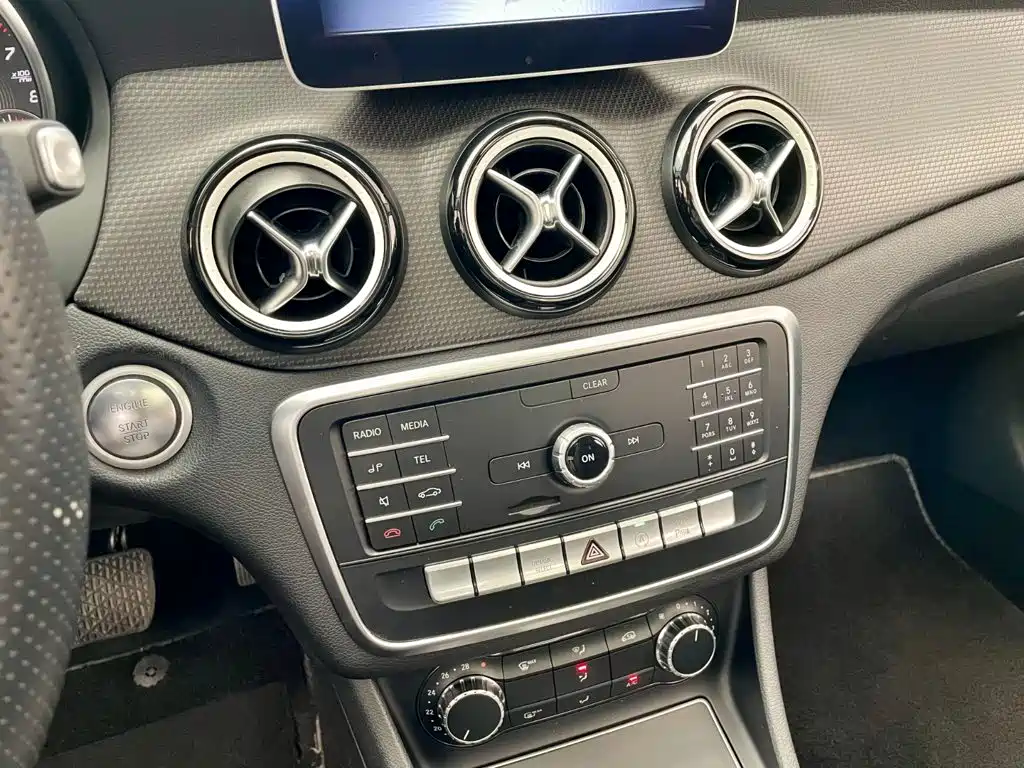 Mercedes-Benz GLA 2019 — фото 11