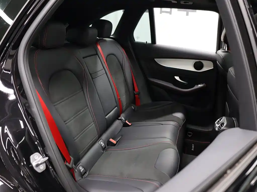 Mercedes-Benz GLC AMG 2019 — фото 19