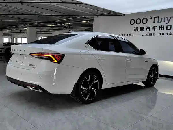 Skoda Octavia 2023