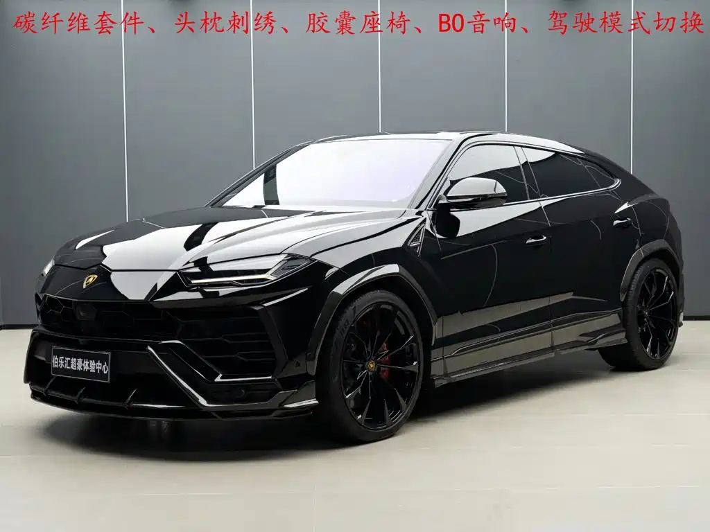 Lamborghini Urus 2022 — фото 1