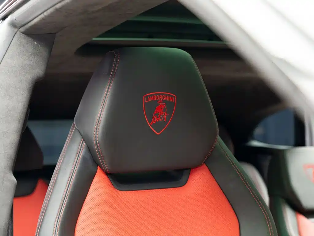 Lamborghini Urus 2022 — фото 15