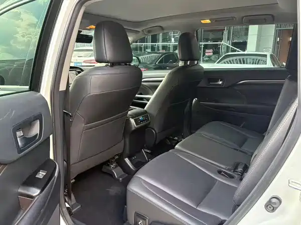 Toyota Highlander 2018