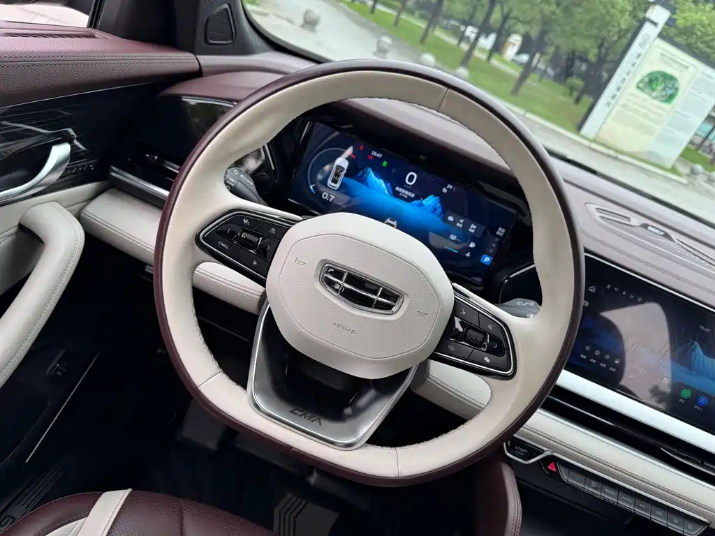 Geely Xingyue L 2022 — фото 12