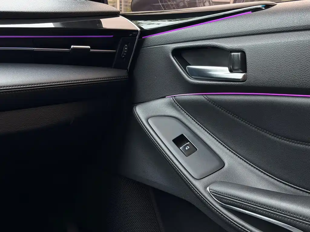 Toyota Avalon 2023 — фото 14
