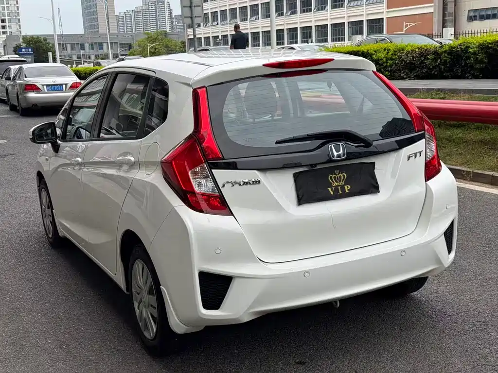 Honda Fit 2015 — фото 9