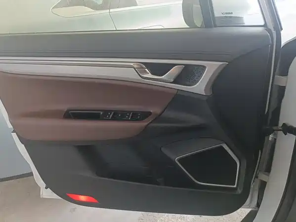 Geely Emgrand GS 2020
