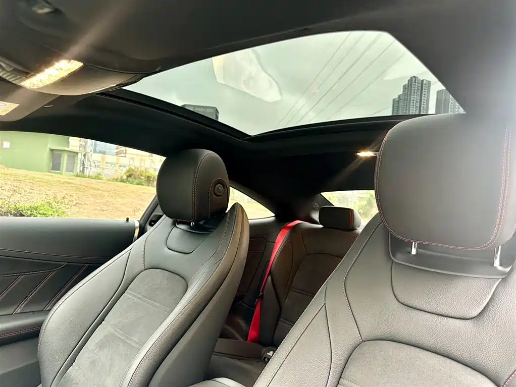 Mercedes-Benz C-Class AMG 2022 — фото 15