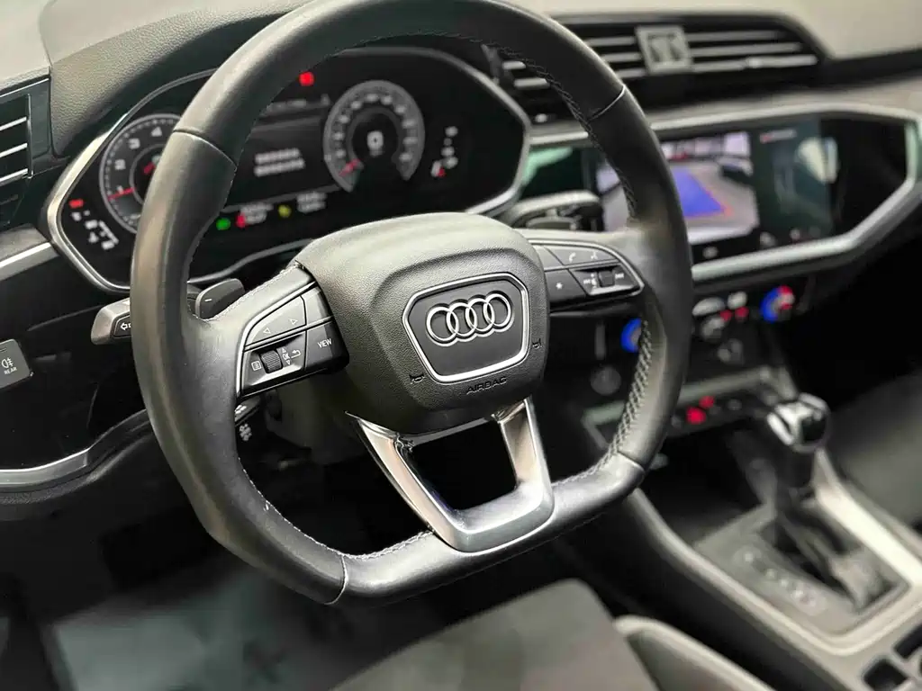 Audi Q3 2022 — фото 20