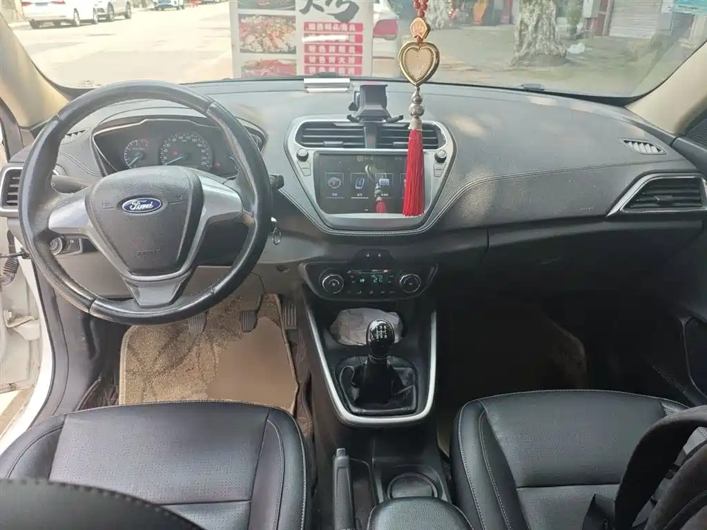 Ford Escort 2016